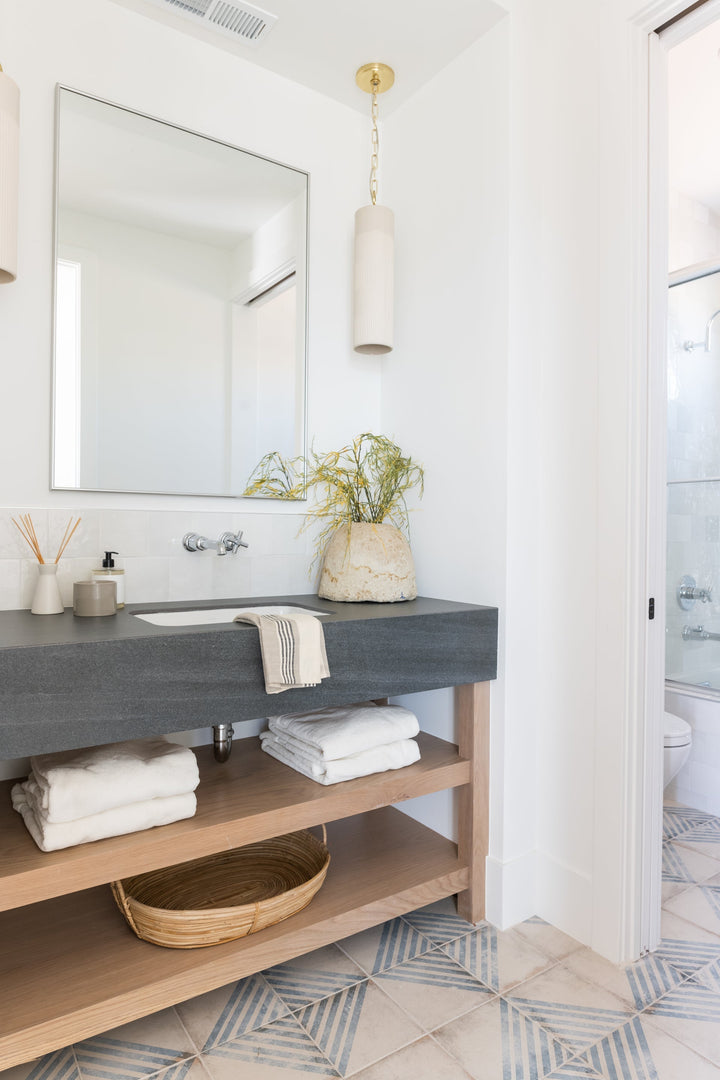 ##Antique Hardware## Brookville Pendant