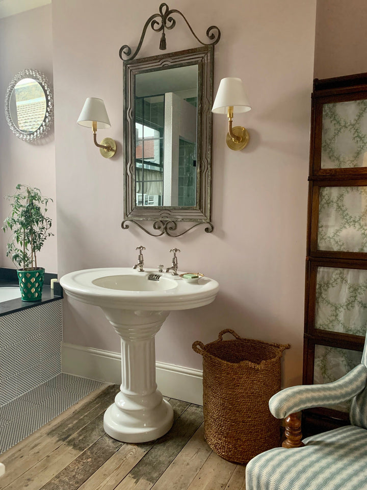 ##Antique Hardware## Curves No.1 Wall Sconce