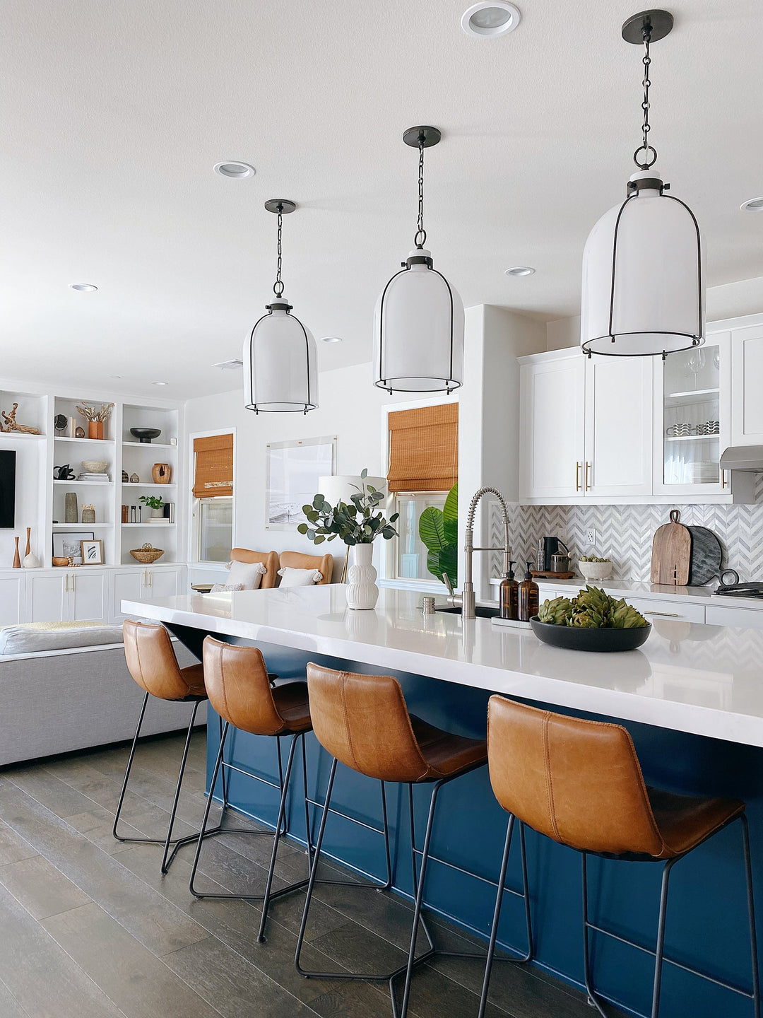 ##Antique Hardware## Eldridge Pendant