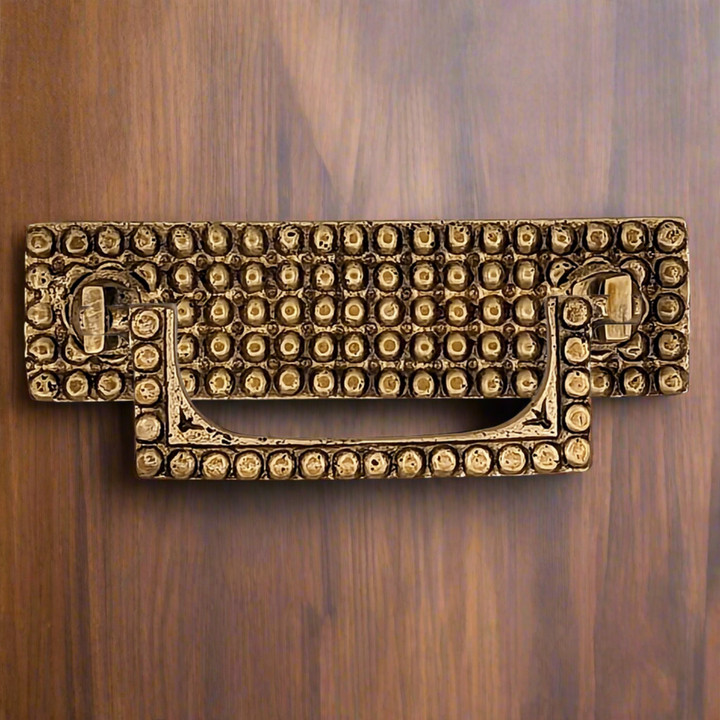 ##Antique Hardware## 3 3/8 Inch (2 1/2 inch C-C) Beaded Signature Bail Pull (Several Finishes Available)