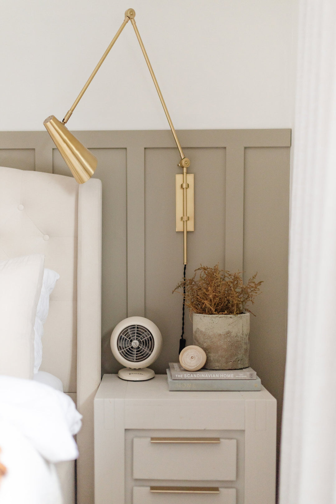 ##Antique Hardware## Lorne Plug-in Sconce