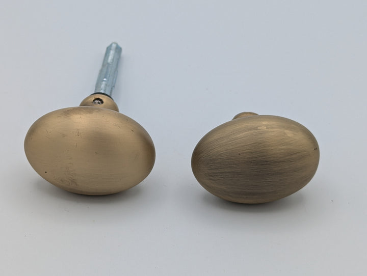 ##Antique Hardware## Open Box Sale Item Solid Brass Egg Door Knobs Spare Set with Spindle (Antique Brass) Set of 3
