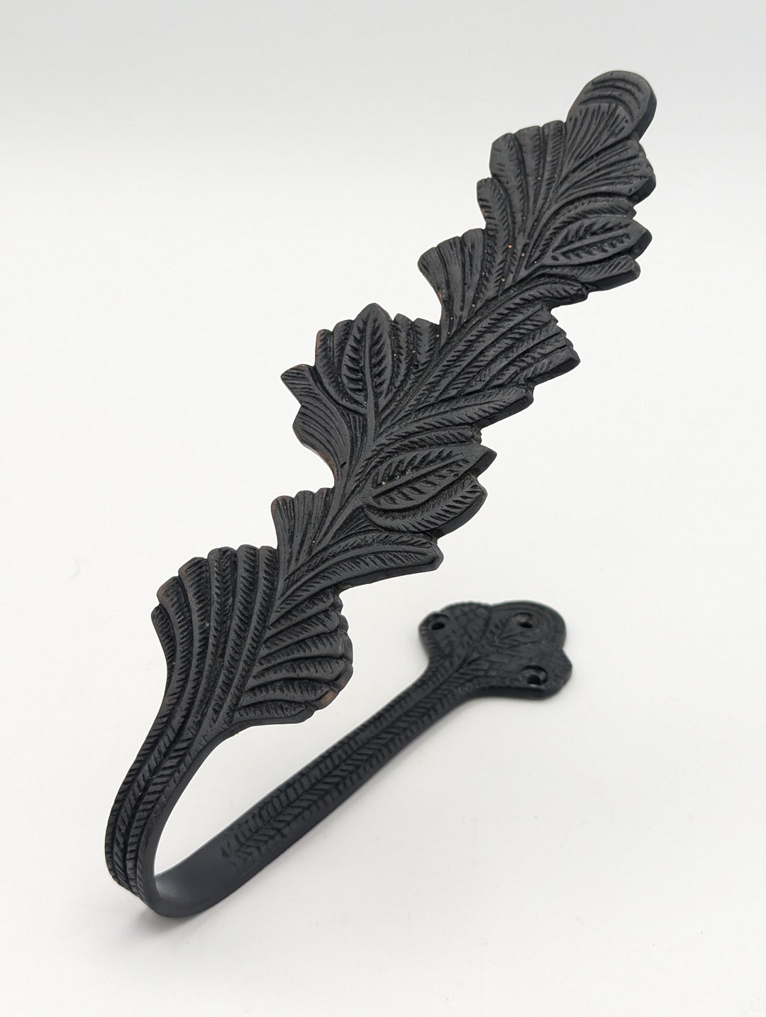 ##Antique Hardware## Open Box Sale Item Large Elongated Leaf Style Curtain and Drapery Hold (Oil Rubbed Bronze