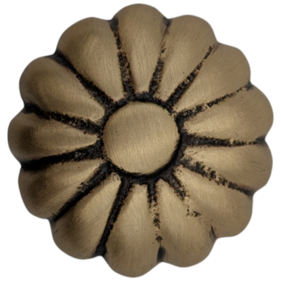 1 3/8 Round Daisy Flower Cabinet & Furniture Knob
