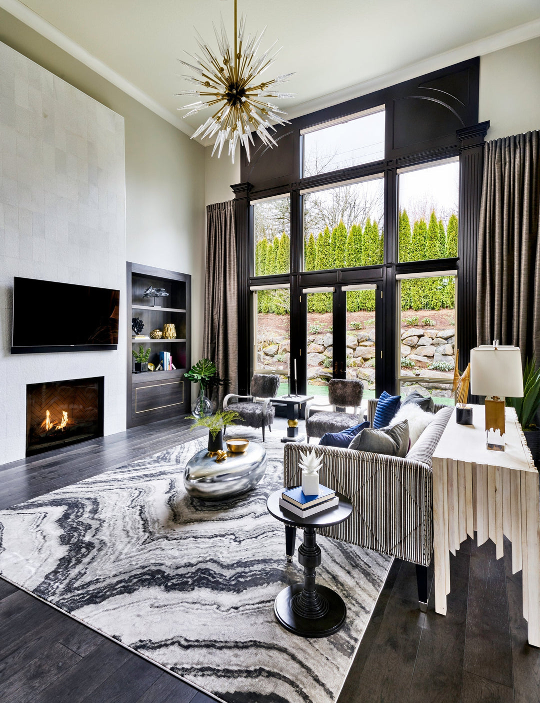 ##Antique Hardware## Sparta Chandelier