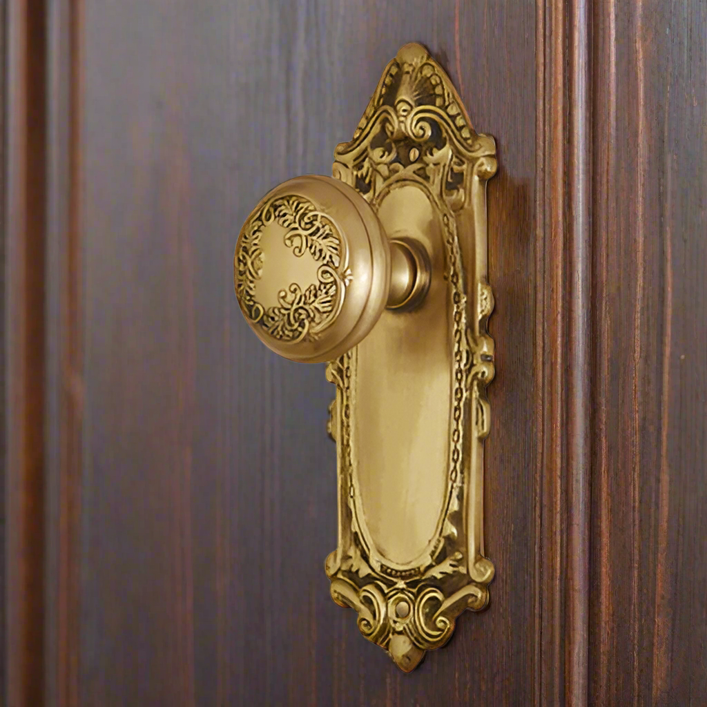 ##Antique Hardware## Ornate Victorian Long Backplate Door Set with Floral Leaf Door Knobs (Several Finishes Available)