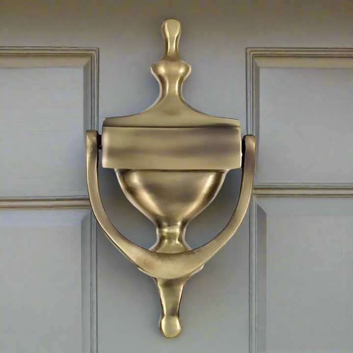 ##Antique Hardware## 7 Inch (6 1/4 Inch c-c) Heritage Style Door Knocker (Antique Brass Finish)