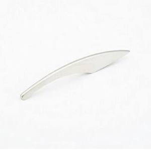 Antique Hardware 6 3/8 Inch (1 1/4 Inch c-c) Sorrento Cabinet Pull CABINET PULL